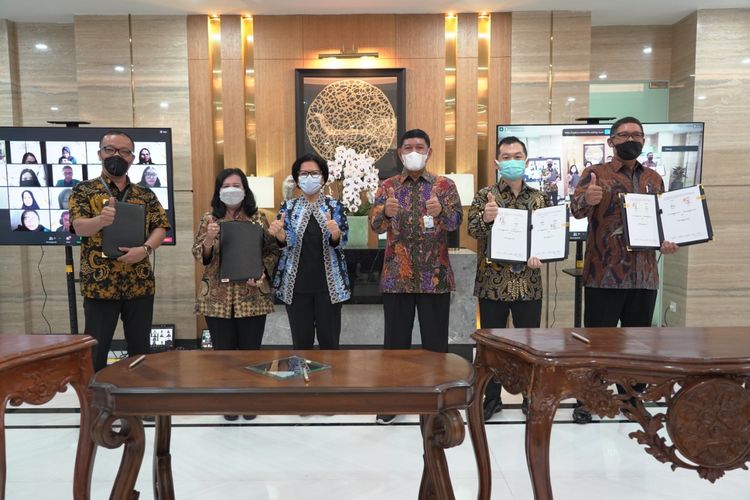 Kalbis institute mendominasi Hibah Kompetisi Kewirausahaan (HoKi) diinisiasi oleh Ikatan Sarjana Ekonomi Indonesia (ISEI) Jakarta dan Pegadaian. 