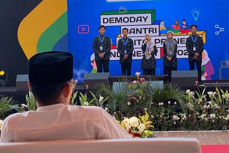 Menyambut Hari Santri Nasional (22/10), Kemenparekraf menggelar Demoday Santri Digitalpreneur 2023 di Masjid Istiqlal, Jakarta (21/10/2023).