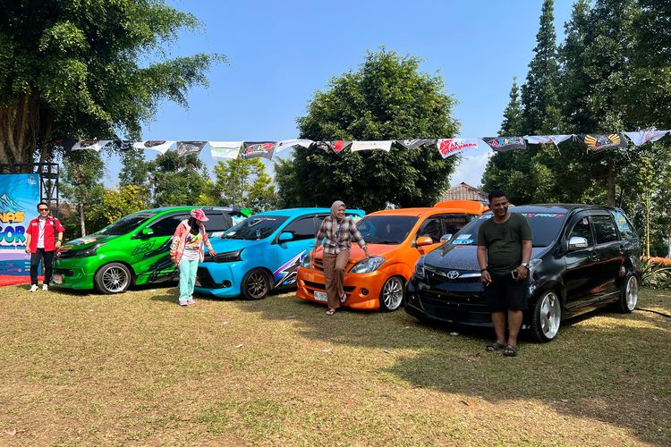 AvanzaXenia Indonesia Club (AXIC) sebagai komunitas otomotif yang menaungi kendaraan Toyota Avanza dan Daihatsu Xenia di Indonesia, menggelar Jambore Nasional (Jamnas) dan Perayaan Dua Dekade di Bogor, Jawa Barat, pada Sabtu, 10 Agustus 2024. 