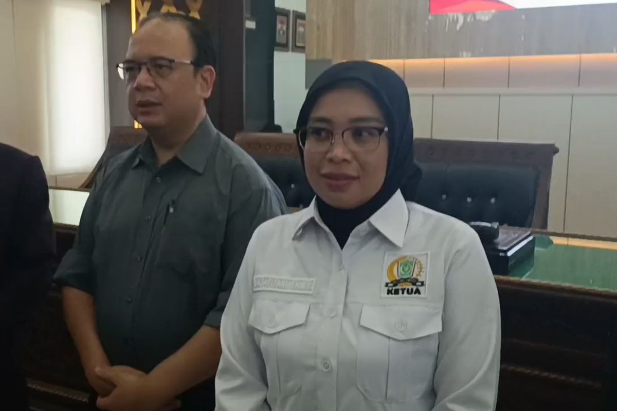 Ketua DPRD Lumajang Oktafiani