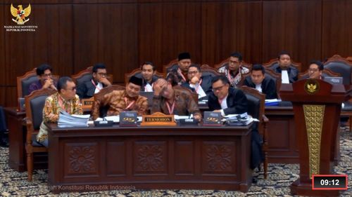 Momen Ketua KPU Tepok Jidat di Sidang MK, Lupa Status Termohon Bukan Terlapor