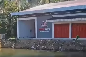 Viral Kopdes Merah Putih Malang di Seberang Telaga, Kades Sebut Sengaja Diambil dari Sudut Tertentu
