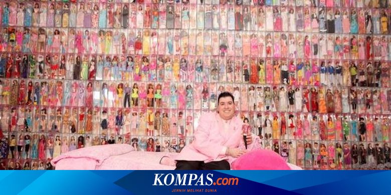 Dipanggil "Barbie Man", Rumahnya Berisi 2000 Boneka Barbie!