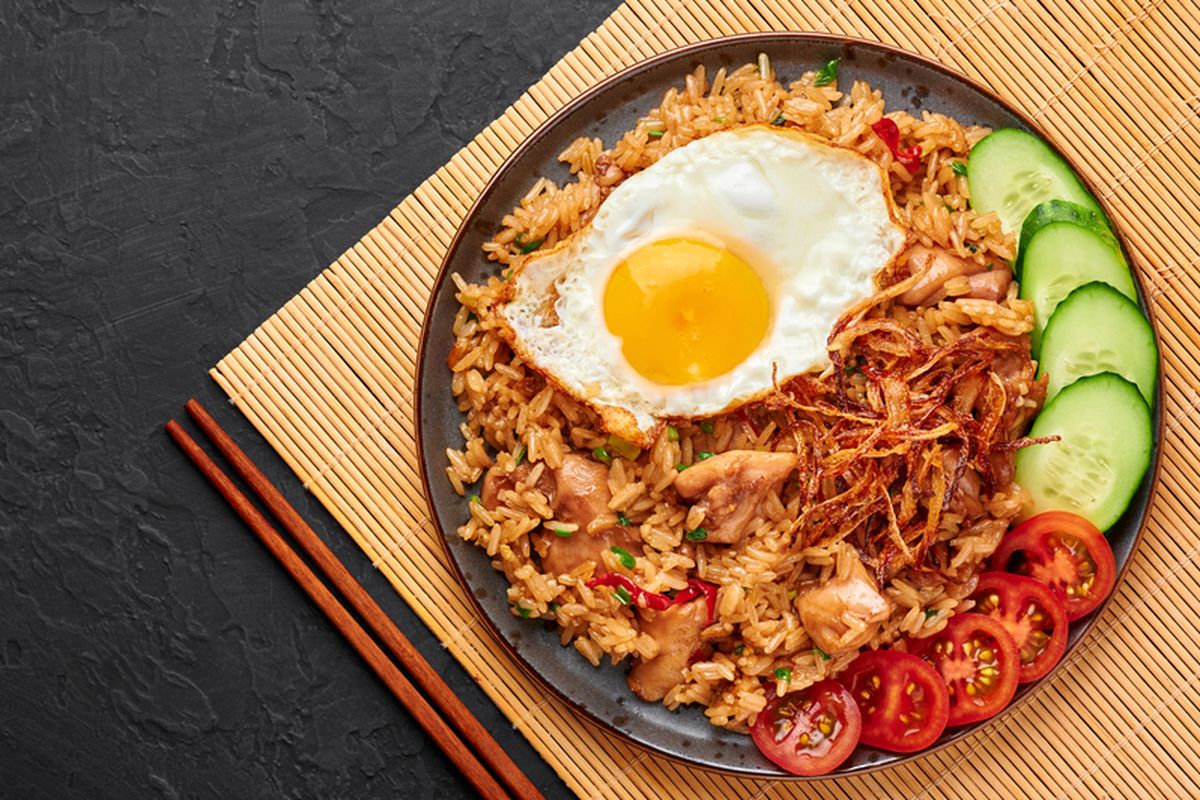 ilustrasi nasi goreng.