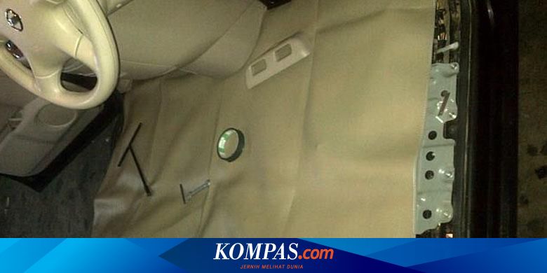 Pasang Karpet Dasar Agar Kabin Mobil Lebih Bersih