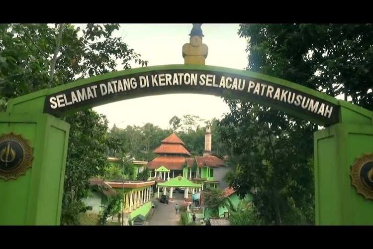 Foto-foto keberadaan Kesultanan Selaco alias Selacau Tunggul Rahayu di Parung Ponten Kabupaten Tasikmalaya.