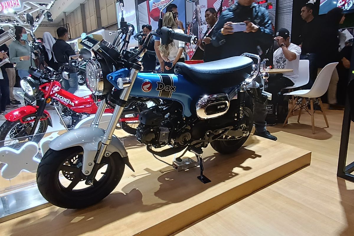 Honda ST125 Dax warna baru yang dibanderol Rp 82 jutaan