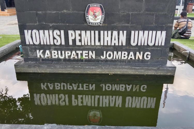 Kantor Komisi Pemilihan Umum (KPU) Kabupaten Jombang, Jawa Timur.