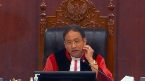 Tegur Ketua Bawaslu dalam Sidang Sengketa Pilpres, Ketua MK: Itu Tidur, Pak Ketua?