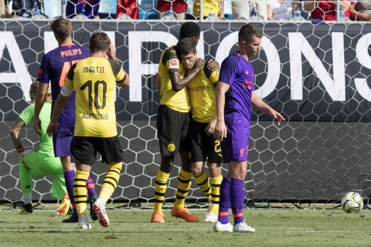 Christian Pulisic merayakan gol Borussia Dortmund ke gawang Liverpool pada laga ICC 2018 di Charlotte, 22 Juli 2018. 