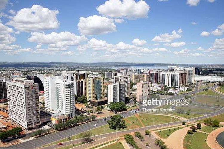 Kawasan Poros Monumental di Kota Brasilia. Kawasan ini berisi gedung-gedung perkantoran dan pemerintahan. 