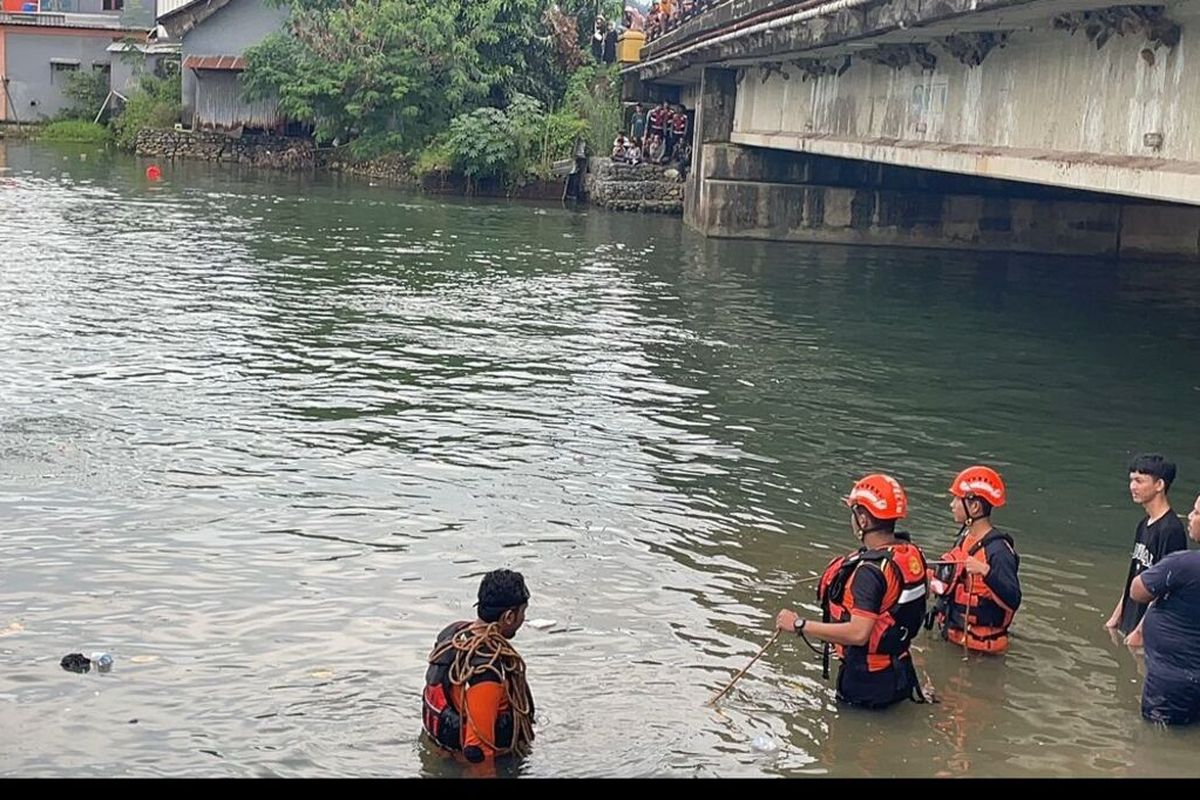 Remaja Putri Tenggelam di Sungai Kalibone Pangkep, Basarnas Lakukan Pencarian