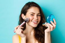 8 Penyebab Makeup Tidak Menempel Sempurna di Kulit