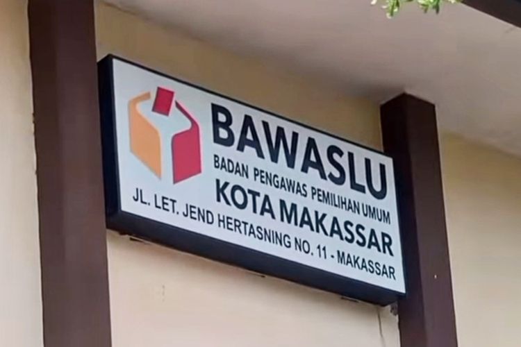 Kantor Bawaslu Makassar yang terletak di Jl Let Jend Hertasning, Makassar, Sulsel.
