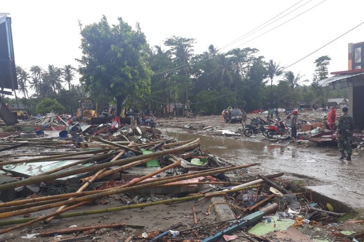 Tampak salah satu area di Kecamatan Sumur, Kabupaten Pandeglang sebagai wilayah terparah diterjang tsunami Selat Sunda, Selasa (25/12/2018).