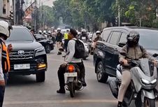 Ambulans Tertahan Iring-iringan Pejabat, Ingat Kendaraan Prioritas