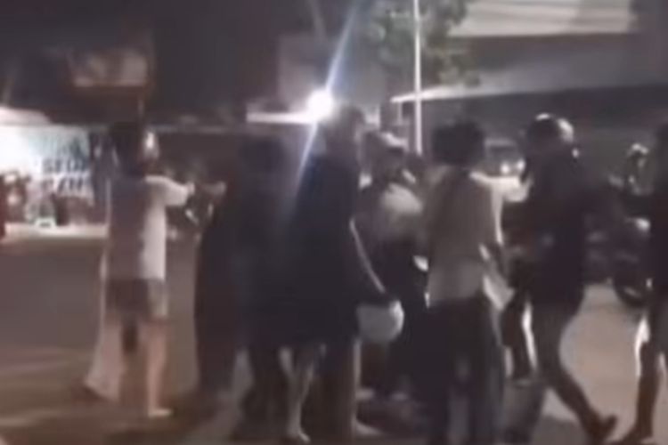 Viral 20 Remaja Diduga Keroyok Jukir di TIK Semarang gegara Tarif Parkir