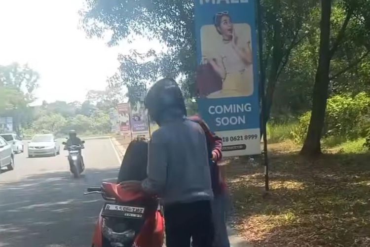 Motor Hendak Ditarik Debt Collector, Ojol Menolak hingga Keributan Pecah di Pondok Cabe Tangsel