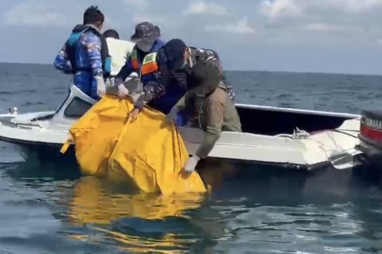 Mayat Perempuan di Perairan Asam-asam Kalsel, Ternyata Remaja 16 Tahun yang Hilang Pekan Lalu