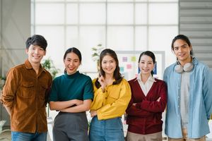 Data BPS DKI: Penduduk Jakarta Didominasi Milenial dan Gen Z