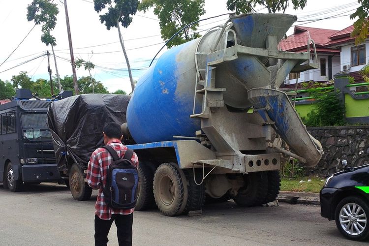 Mobil molen untuk mengecor menjadi tempat kejadian perkara pemerkosaan yang diamankan polisi Nunukan.