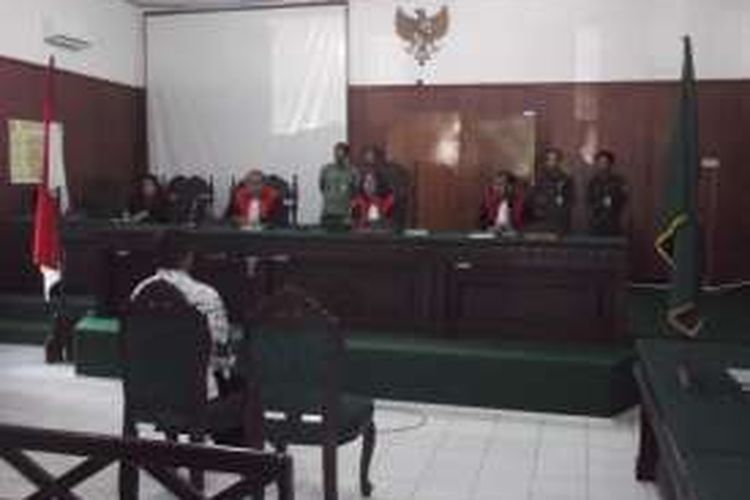 Sidang tuntutan guru cubit murid di Pengadilan Negeri Sidoarjo, Kamis (14/7/2016).