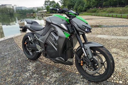 Desain Kawasaki Z1000 Dicontek Lagi, Kali Ini Jadi Motor Listrik