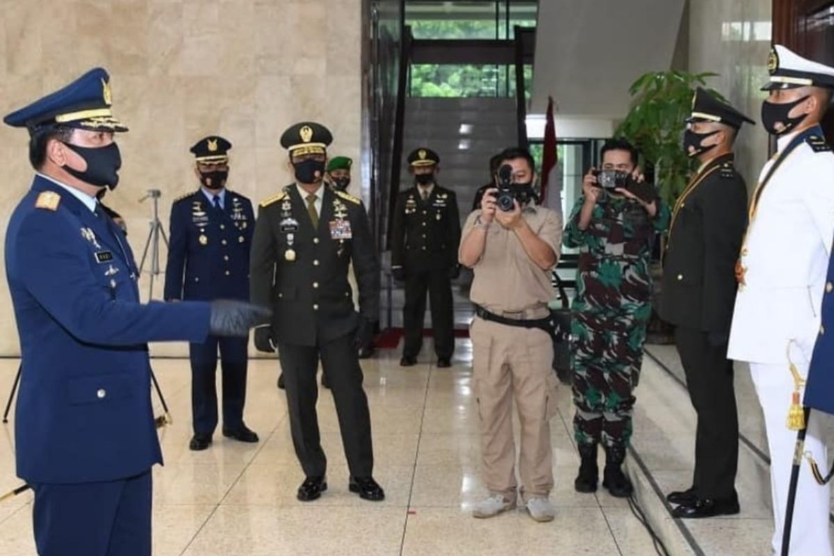 Indonesian Military Chief Air Marshal Hadi Tjahjanto addresses 208 newly commissioned officers at Indonesian Military Headquarters in Cilangkap, Jakarta on Thursday 16 July 2020