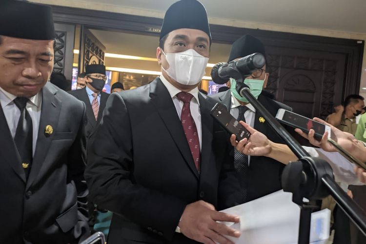 Wakil Gubernur DKI Jakarta Ahmad Riza Patria saat ditemui di Gedung DPRD DKI Jakarta, Senin(14/3/2022).