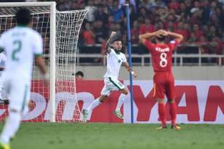 Stefano Lilipaly merayakan gol pertama Indonesia ke gawang Vietnam pada semifinal Piala AFF 2016, Rabu (7/12/2016).