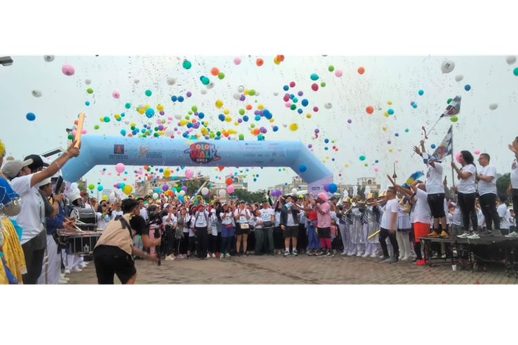 Paramount Color Walk 2023 digelar sebagai puncak perayaan ulang tahun Paramount Enterprise di Gading Serpong, Tangerang, Banten, pada Sabtu (9/12/2023). 