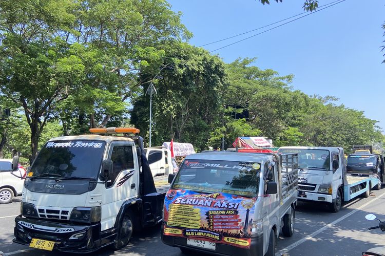 600 Truk Parkir di Depan Dishub Jatim, Sopir Towing Tuntut Kejelasan BBM Subsidi