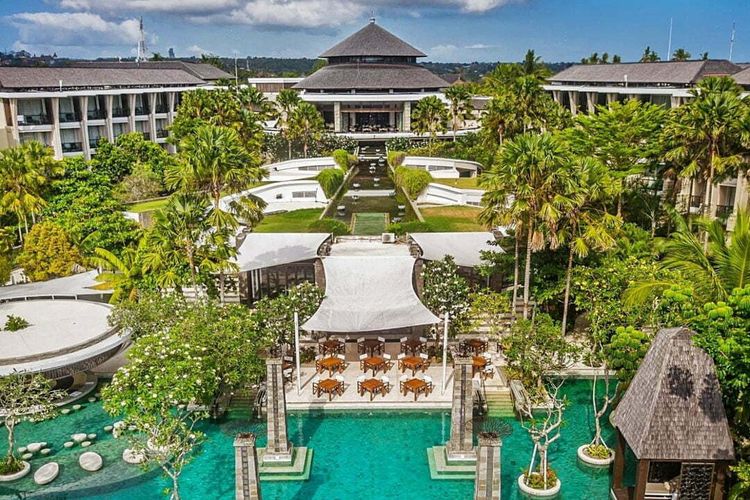 Sofitel Bali Nusa Dua Beach Resort, Bali, yang masuk daftar resor terbaik dunia 2022 versi Readers' Choice Awards 2022.