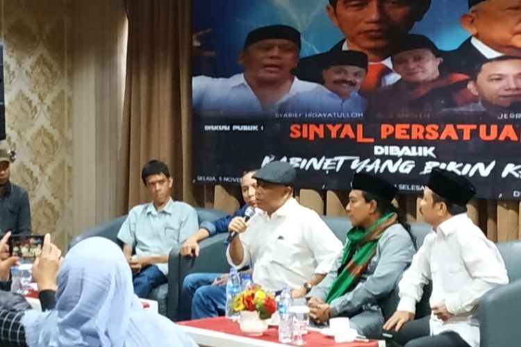 Eggi Sudjana dalam diskusi bertajuk Sinyal Persatuan di Balik Kabinet yang Bikin Kaget di Setiabudi, Jakarta Selatan, Selasa (5/11/2019). 