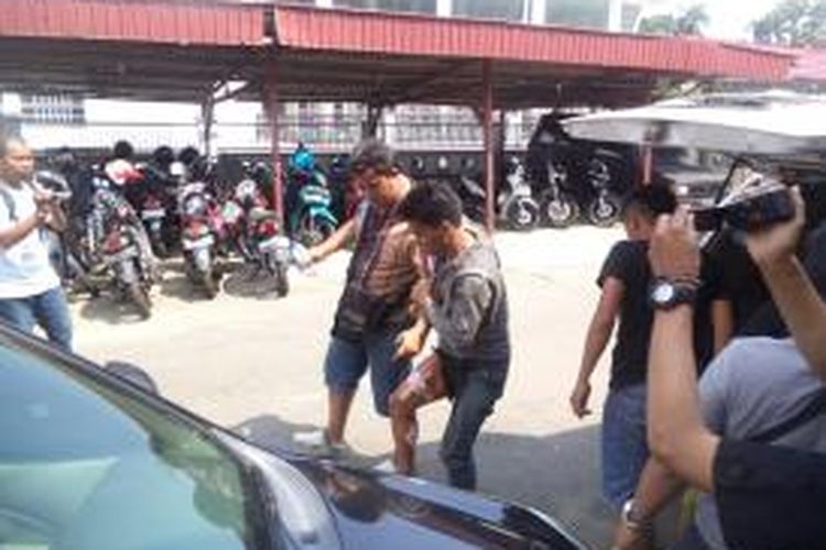 Jhon Badai Alias Jhon Sunadi (23) spesialis rampok kendaraan roda dua dengan melakukan kekerasan terhadap korban dilumpuhkan jajaran Polres Seluma dan Polres Bengkulu.