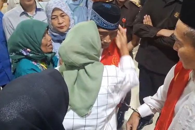 Abah Bisri Berharap Segera Bebas, Mengaku Tak Tahu Isi Titipan Dollar Berujung ke Meja Hijau