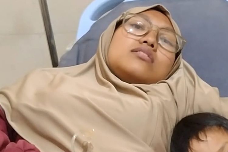Desi Terbaring di RSUD Batang Memeluk Kedua Anaknya: Satu Keluarga Terkulai Lemas Setelah Menyantap MBG