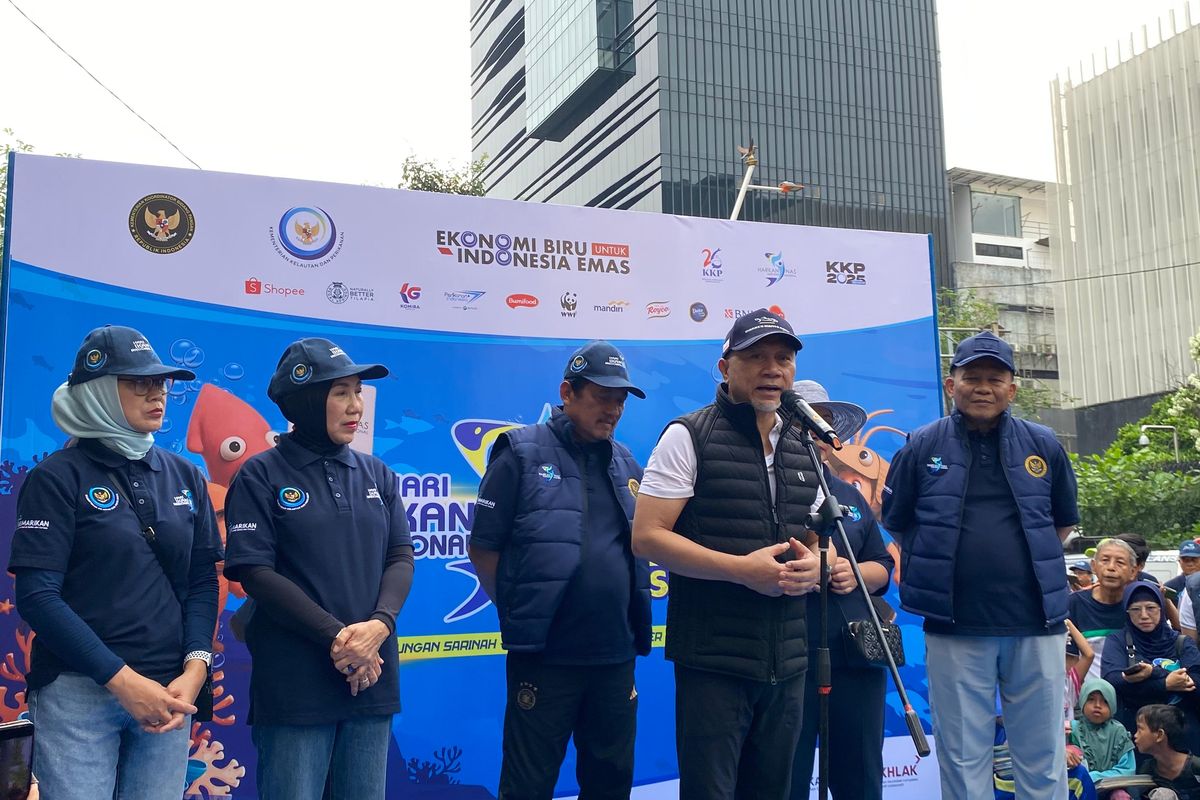 Hari Ikan Nasional, Zulhas Targetkan RI Swasembada Protein di 2026