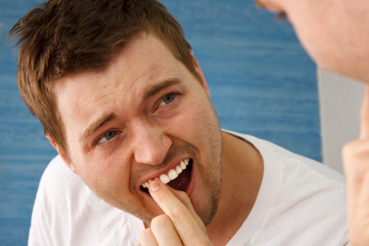 Ilustrasi cara mencegah gigi berlubang.