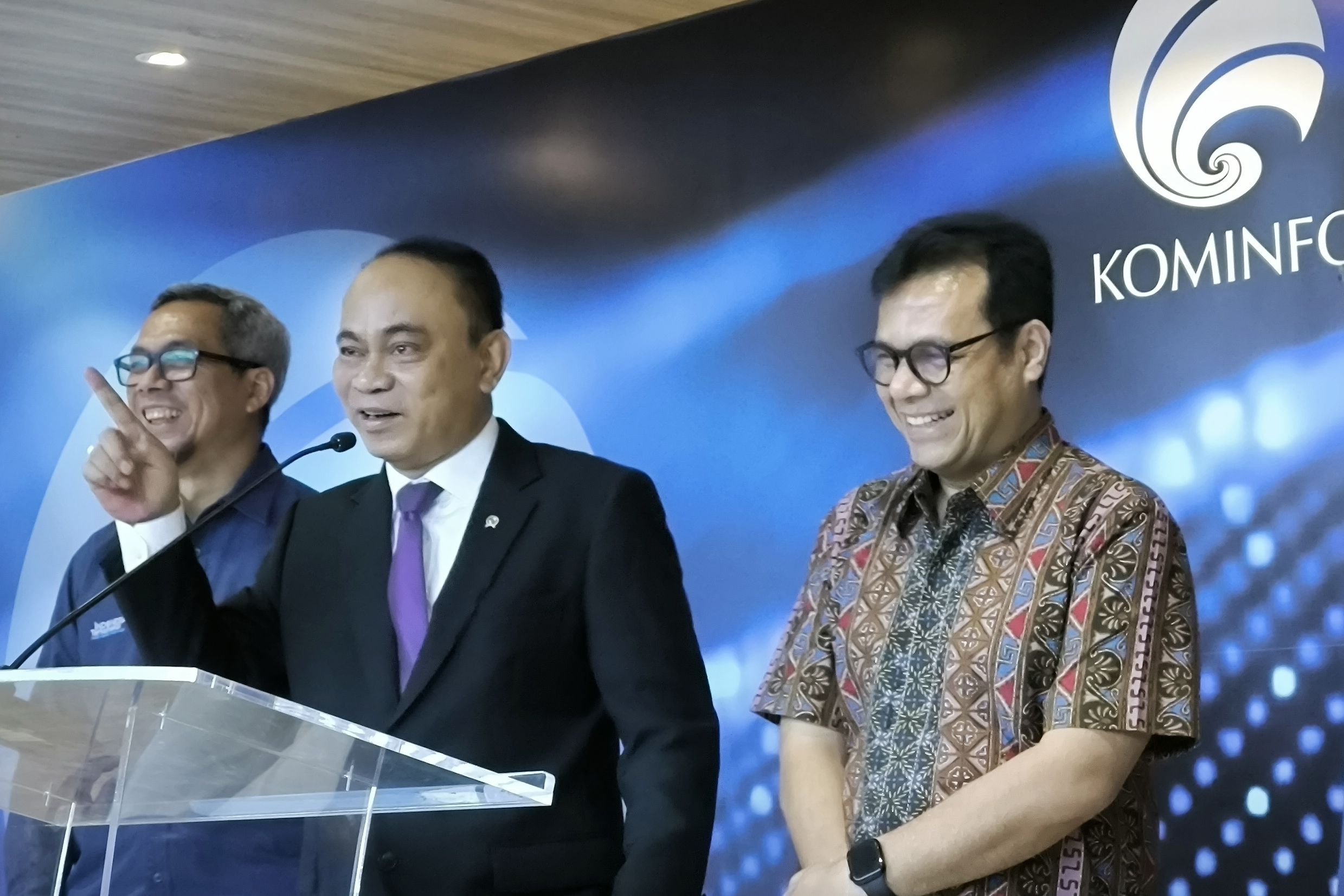 Indonesia Impor 2 Juta iPhone Setahun, Jokowi Minta Apple Bangun Pabrik