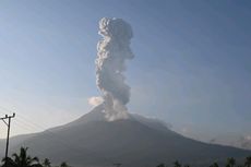 Dua Desa di Sikka NTT Dilanda Hujan Abu Gunung Lewotobi