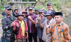 Buat Jalan Selama 10 Tahun dengan Linggis, Samsul Diapresiasi Wagub Sulsel