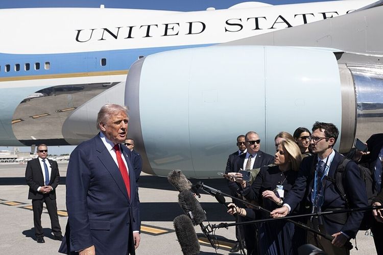 Bandara di Florida AS Ganti Nama Jadi Bandara Donald Trump