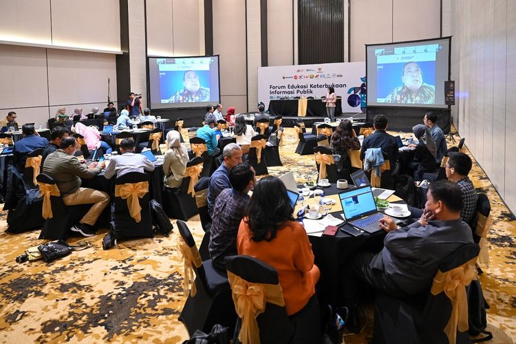 PT Wijaya Karya (Persero) Tbk (WIKA) berkolaborasi dengan sembilan perusahaan BUMN Klaster Infrastruktur untuk menyelenggarakan Forum Edukasi Keterbukaan Informasi Publik (KIP) pada Kamis-Jumat, 15-16 Juni 2023 di Menara Danareksa, Jakarta.
