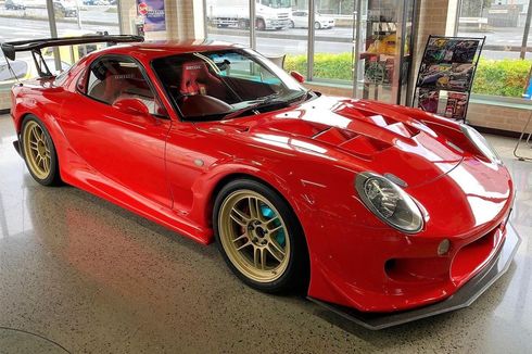 Kawin Silang Mazda RX-7 Dengan Porsche 911