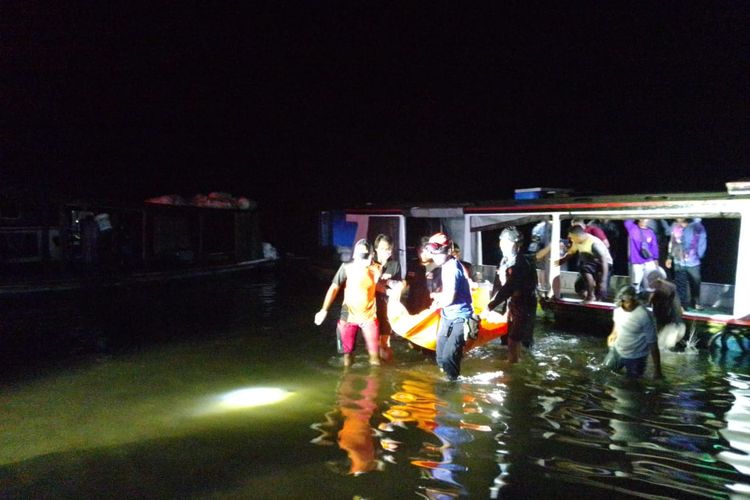 Salah satu pemancing yang tewas tersambar petir berhasil ditemukan oleh tim gabungan pada, Minggu (14/4/2024) dinihari.