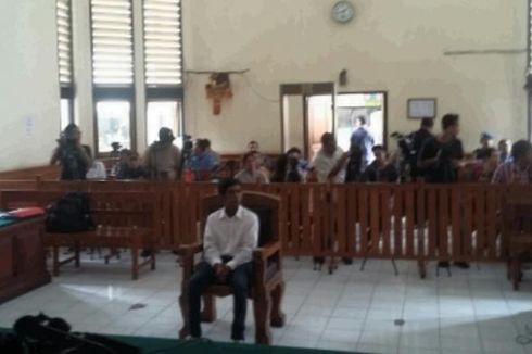 Kasus Engeline, Agustay Divonis 10 Tahun Penjara