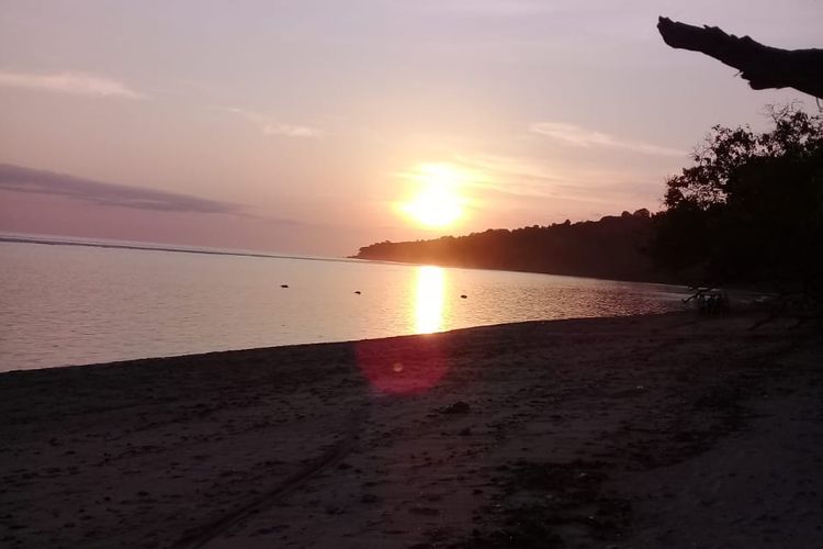 Gambar Pantai Indah Sunset : 50 lukisan pemandangan alam gunung laut