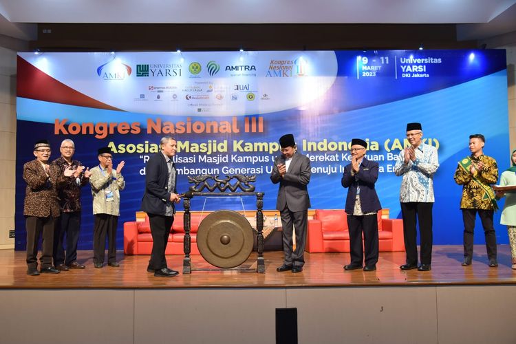 Asosiasi Masjid Kampus Indonesia (AMKI) menyelenggarakan Kongres Nasional ke?3 pada 9-11 Maret 2023 di Universitas Yarsi Jakarta. Pada kegiatan ini juga, Rumah Sakit Yarsi menjadi official medical partner dalam Kongres Nasional AMKI ke?3 Tahun 2023.