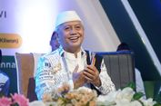 Amalan Tak Biasa Haji KH Achmad Chalwani: Tulis Nama di Ka'bah!